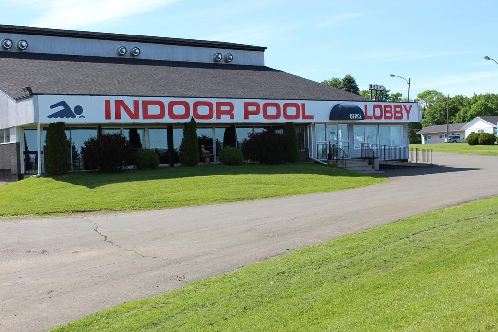 Howard Johnson By Wyndham Woodstock Nb Exterior foto